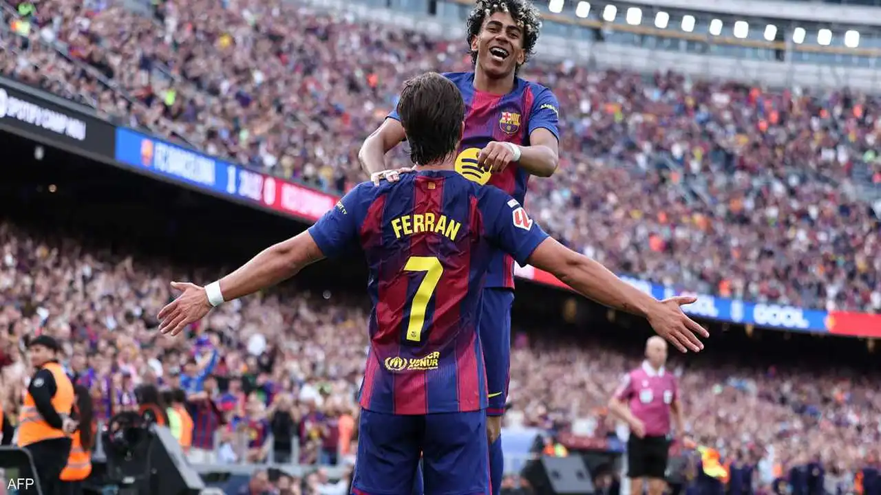 برشلونة يحسم دربي إسبانيول ويقترب من لقب الدوري الإسباني